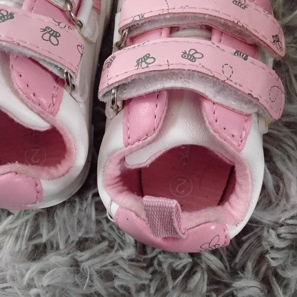 Converse Pink Infants Shoes Set Size 1&2 - Picture 4 of 7
